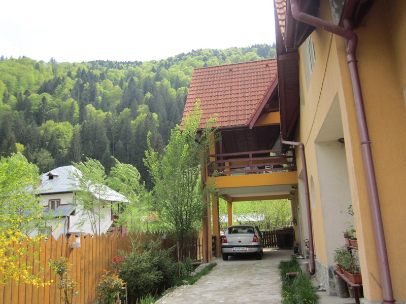 Vila cu 13 camere de vanzare in Valcea, Voineasa