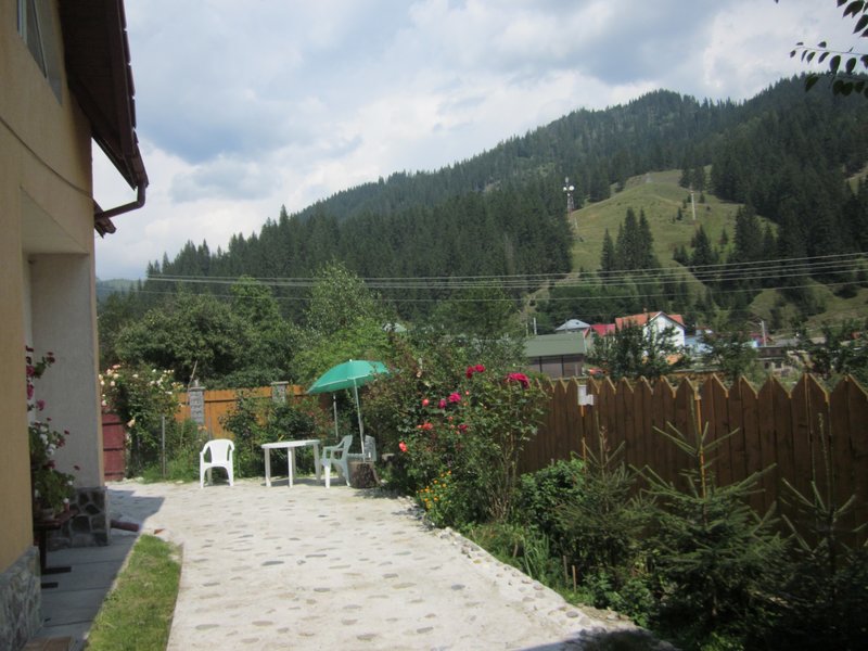 Vila cu 13 camere de vanzare in Valcea, Voineasa